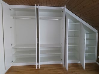 Mass-Einbauschrank